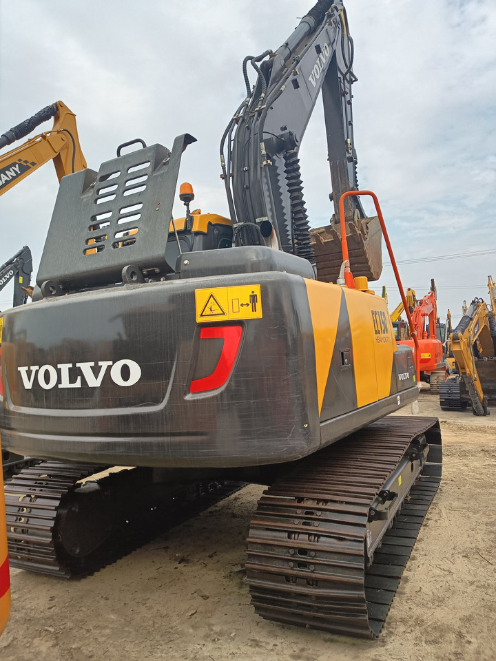 VOLVO EC150 - 미니 굴삭기 : 사진 2 VOLVO EC150 - 미니 굴삭기 : 사진 2