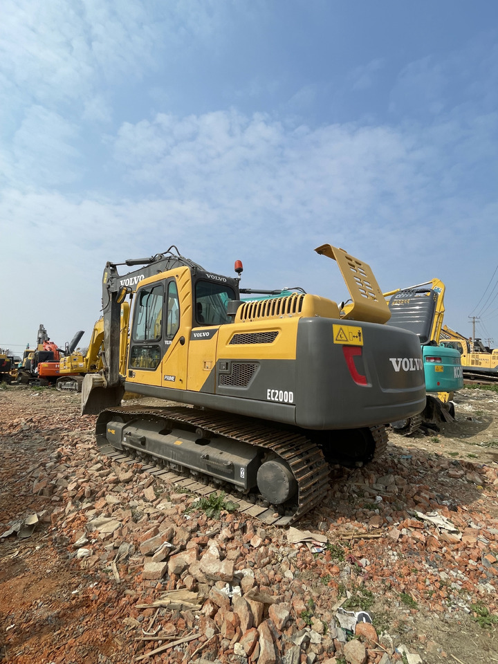 VOLVO EC200D - 크롤러 굴삭기 : 사진 5 VOLVO EC200D - 크롤러 굴삭기 : 사진 5