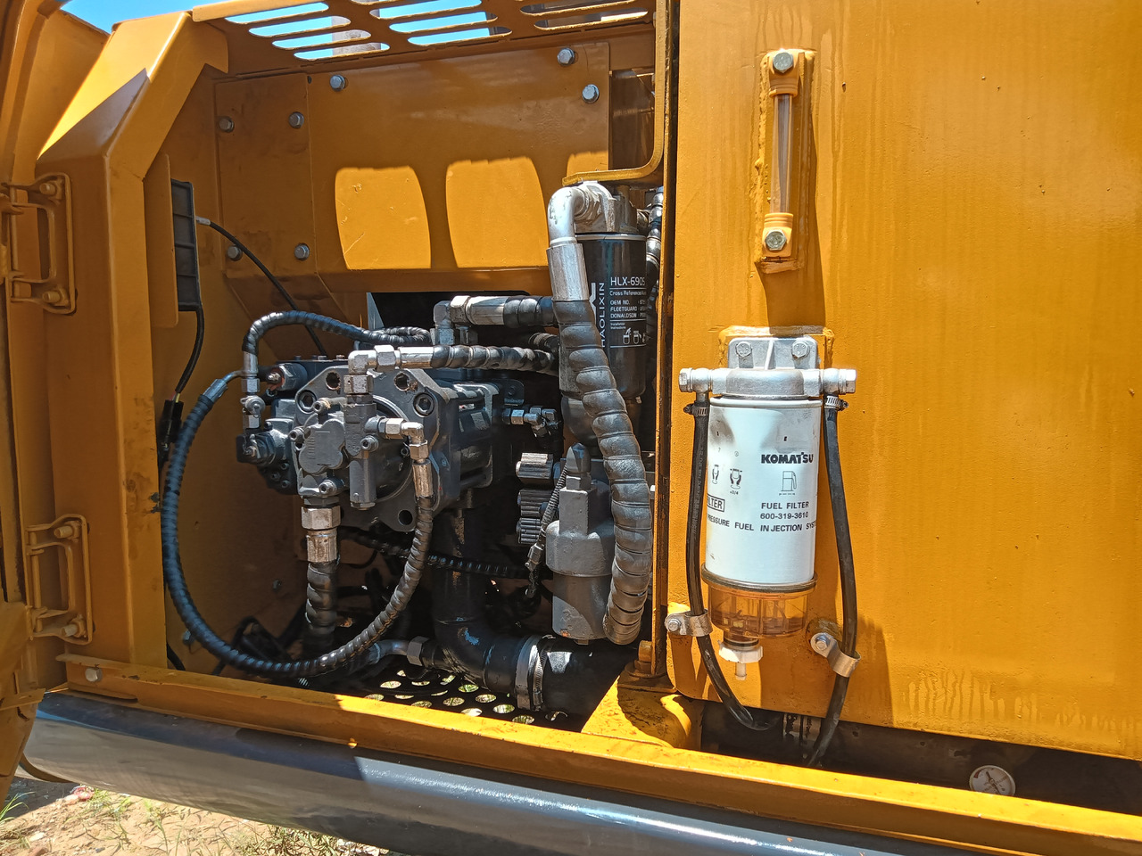 XCMG XE150WD - 크롤러 굴삭기 : 사진 2 XCMG XE150WD - 크롤러 굴삭기 : 사진 2