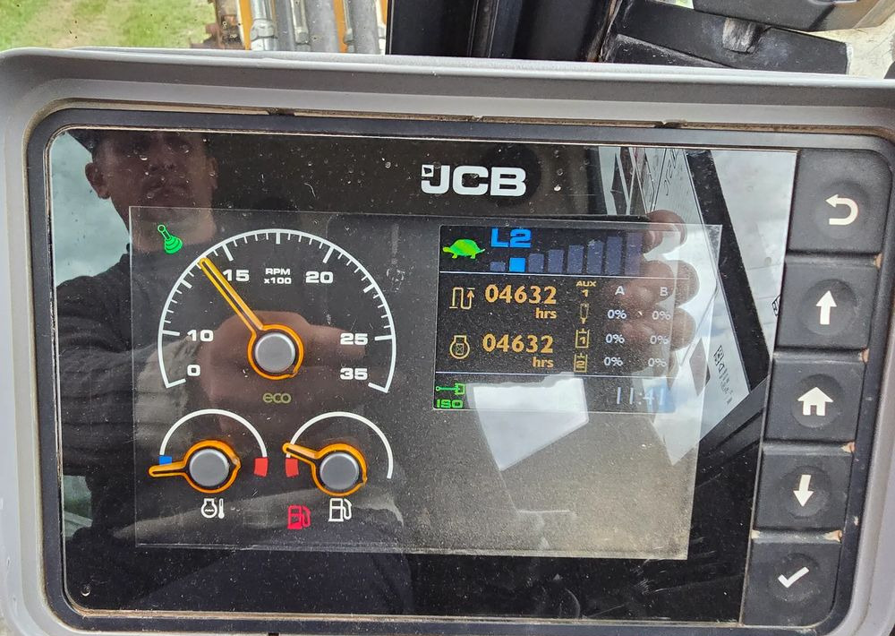 JCB - 크롤러 굴삭기 : 사진 4 JCB - 크롤러 굴삭기 : 사진 4