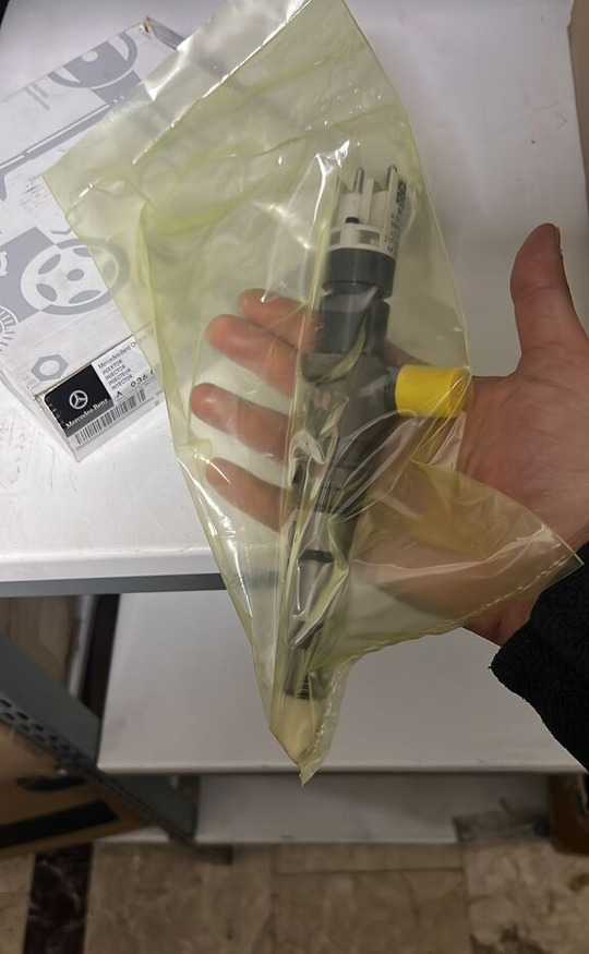 Mercedes-Benz 2023 A9360702187 Mercedes-Benz 2016-2023 - 인젝터 트럭 용 : 사진 2 Mercedes-Benz 2023 A9360702187 Mercedes-Benz 2016-2023 - 인젝터 트럭 용 : 사진 2