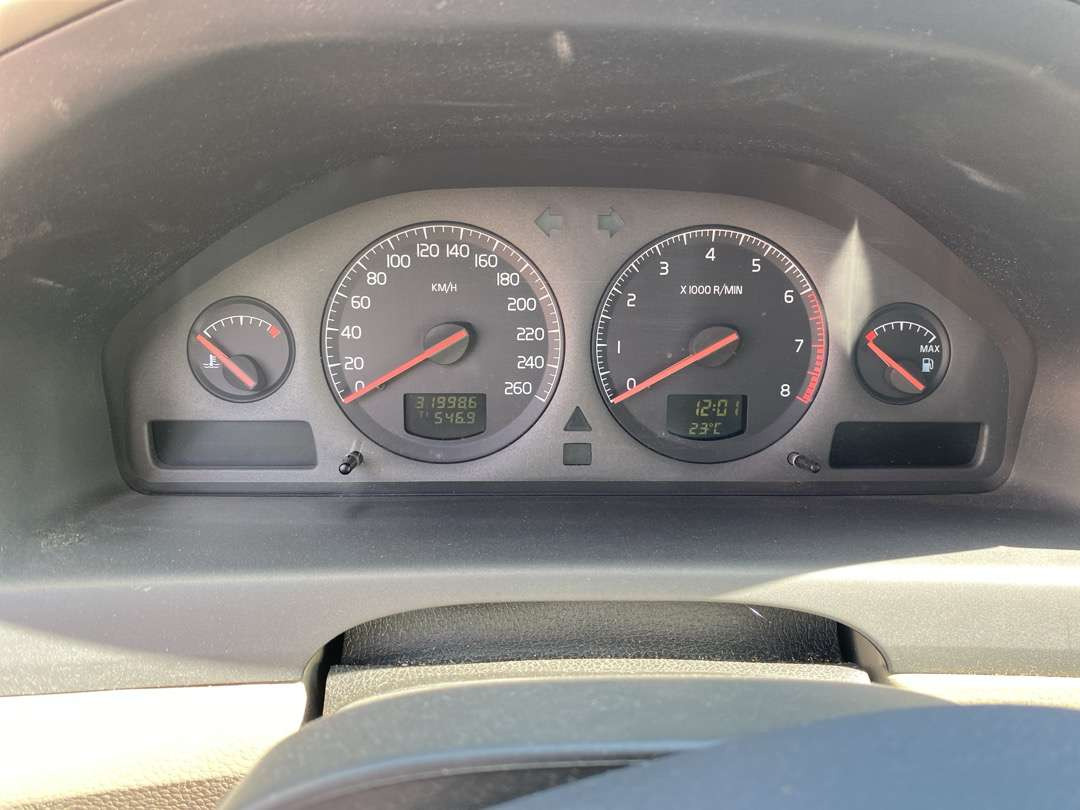 차량 2001 Volvo XC70 EU-GODKJENT (rep.-objekt) : 사진 10