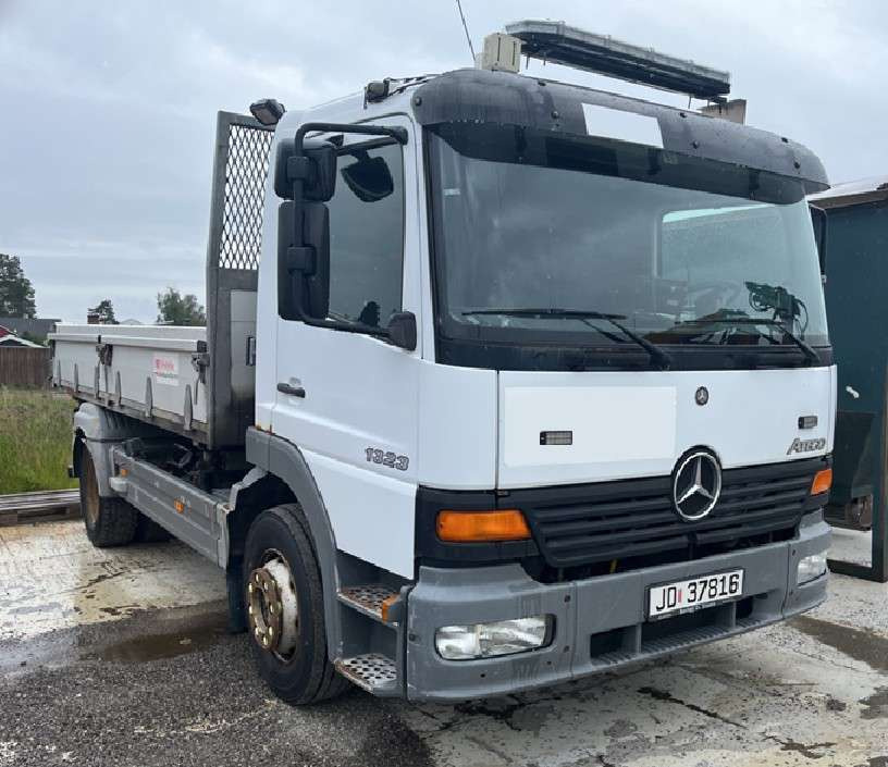 2004 Mercedes-Benz Tipp - EU-godkjent - 덤프트럭 : 사진 2 2004 Mercedes-Benz Tipp - EU-godkjent - 덤프트럭 : 사진 2