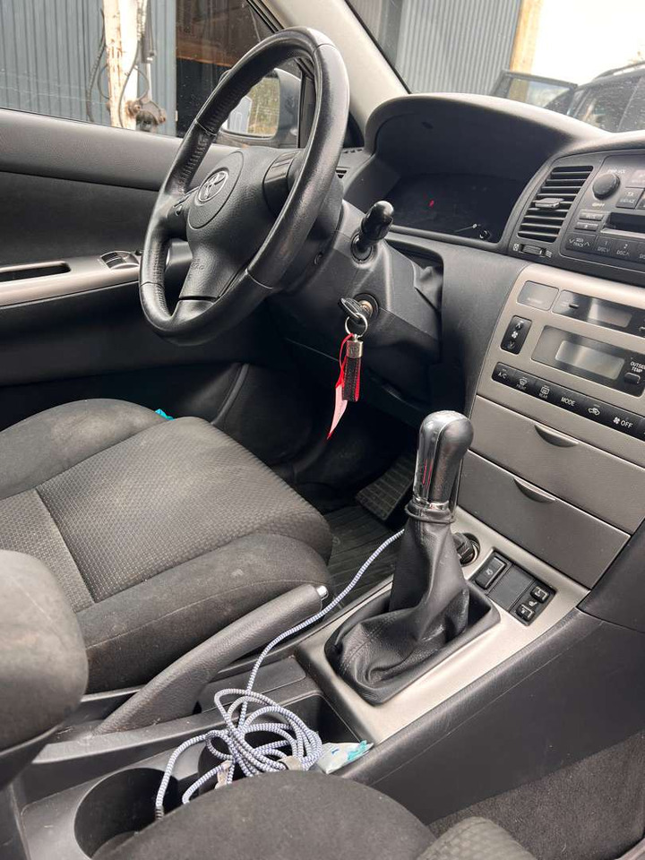 2004 Toyota Corolla 2-dørs - 차량 : 사진 5 2004 Toyota Corolla 2-dørs - 차량 : 사진 5