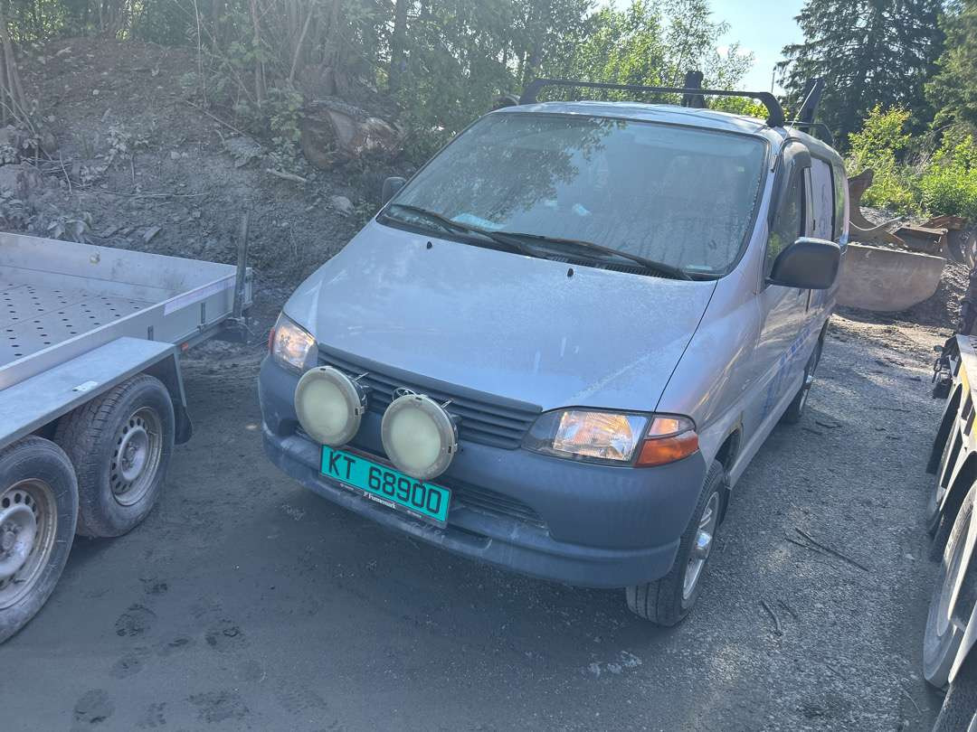 2005 Varebil TOYOTA HIACE 4WD EU-Godkjent - 패널 밴 : 사진 1 2005 Varebil TOYOTA HIACE 4WD EU-Godkjent - 패널 밴 : 사진 1