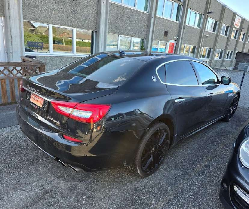 2014 Maserati Quattroporte S Q4 3.0L twin-turbo V6 // 411 hk // AWD // Automat - 세단 : 사진 4 2014 Maserati Quattroporte S Q4 3.0L twin-turbo V6 // 411 hk // AWD // Automat - 세단 : 사진 4