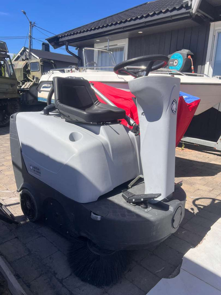 Nilfisk SR 1000 S feie/vaskemaskin RIDEON - 부착물 : 사진 1 Nilfisk SR 1000 S feie/vaskemaskin RIDEON - 부착물 : 사진 1