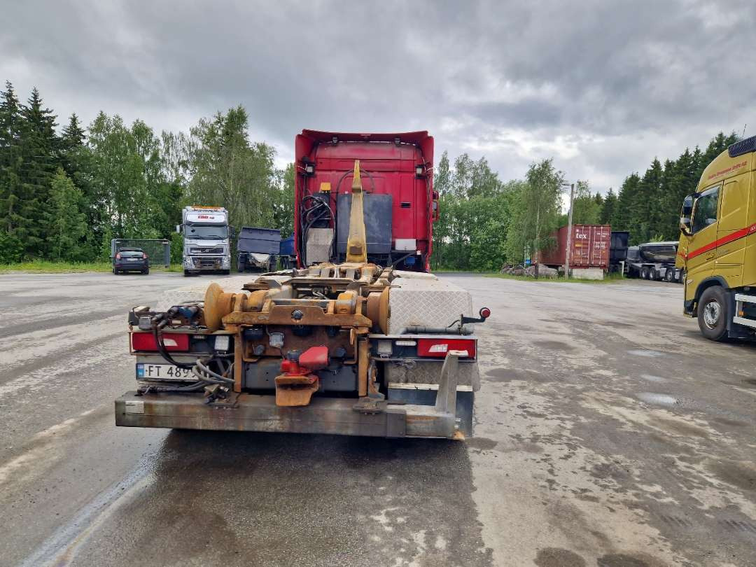 Scania R580 Brøytebil med sideplog og hydraulisk saltsystem - 후크 리프트 트럭 : 사진 4 Scania R580 Brøytebil med sideplog og hydraulisk saltsystem - 후크 리프트 트럭 : 사진 4
