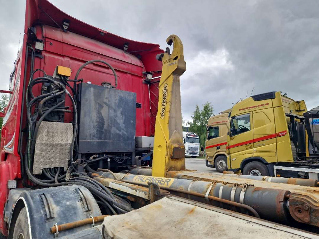 Scania R580 Brøytebil med sideplog og hydraulisk saltsystem - 후크 리프트 트럭 : 사진 5 Scania R580 Brøytebil med sideplog og hydraulisk saltsystem - 후크 리프트 트럭 : 사진 5