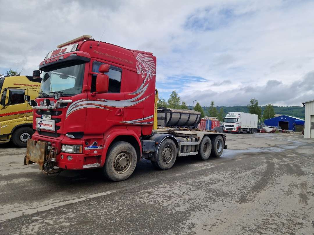 Scania R580 Brøytebil med sideplog og hydraulisk saltsystem - 후크 리프트 트럭 : 사진 2 Scania R580 Brøytebil med sideplog og hydraulisk saltsystem - 후크 리프트 트럭 : 사진 2