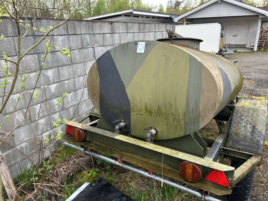 Vanntankhenger 1000 liter - 트레일러 : 사진 4 Vanntankhenger 1000 liter - 트레일러 : 사진 4