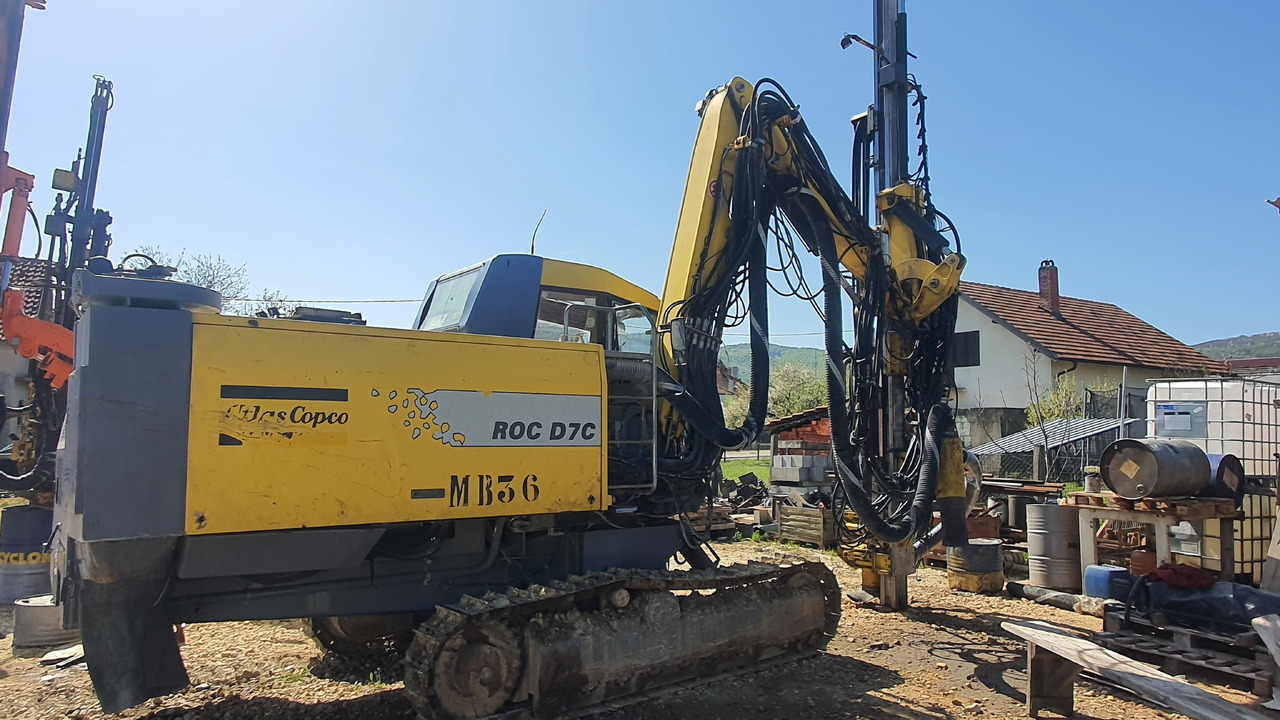 Atlas Copco ROC D7c-11 - 드릴링 리그 : 사진 4 Atlas Copco ROC D7c-11 - 드릴링 리그 : 사진 4
