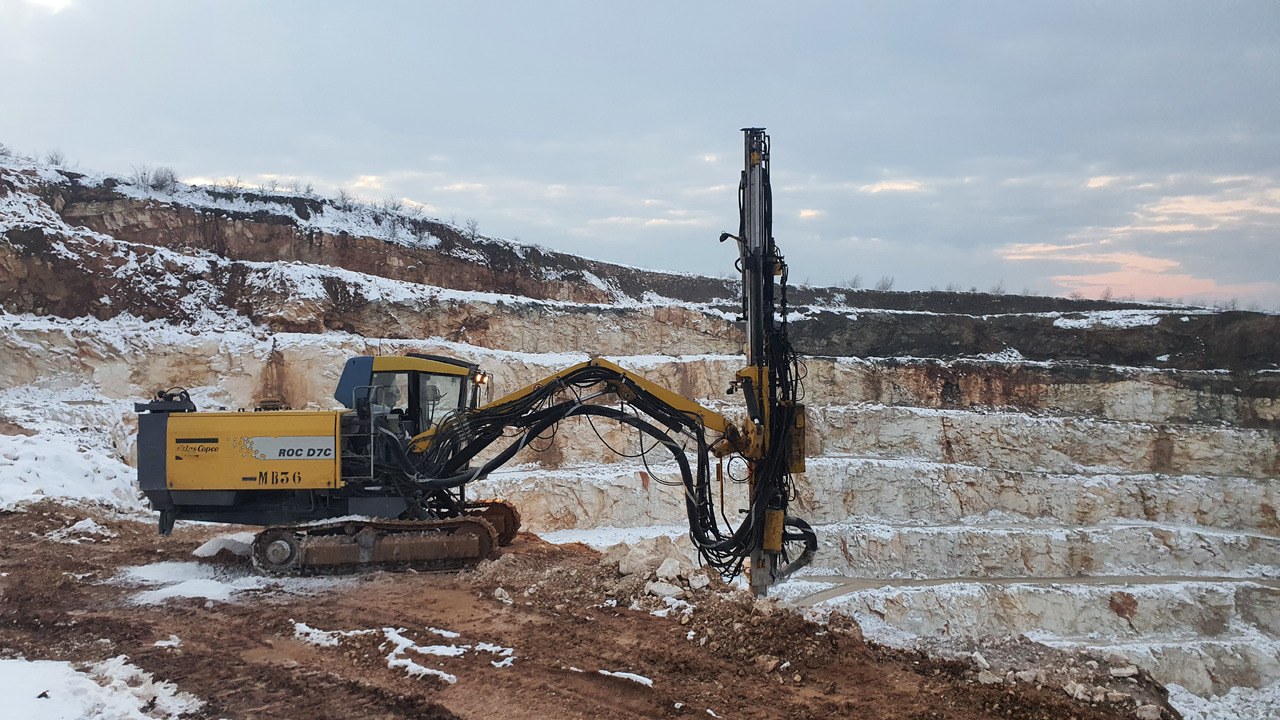 Atlas Copco ROC D7c-11 - 드릴링 리그 : 사진 3 Atlas Copco ROC D7c-11 - 드릴링 리그 : 사진 3