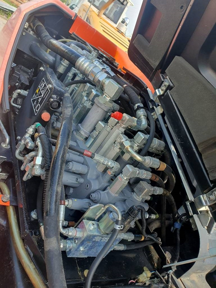 미니 굴삭기 Kubota KX 080-4 : 사진 9
