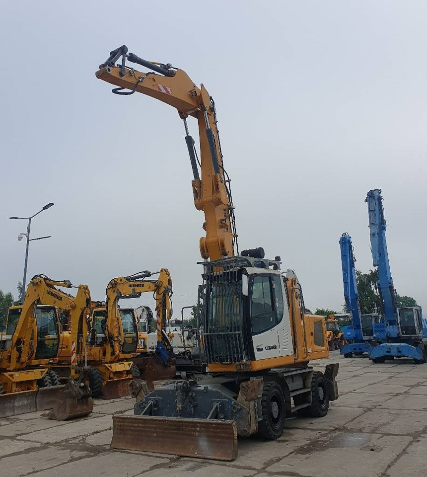 Liebherr LH 22 M - 폐기물/ 산업 처리기 : 사진 1 Liebherr LH 22 M - 폐기물/ 산업 처리기 : 사진 1