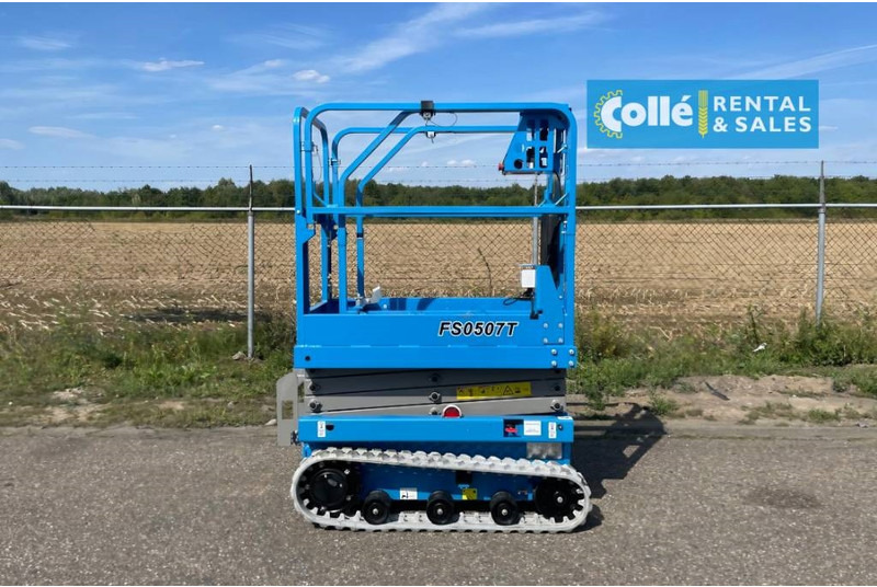Fronteq FS0507T Tracked Scissor Lift | 2025 - 시저 리프트 : 사진 1 Fronteq FS0507T Tracked Scissor Lift | 2025 - 시저 리프트 : 사진 1