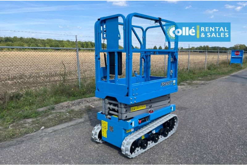 Fronteq FS0507T Tracked Scissor Lift | 2025 - 시저 리프트 : 사진 4 Fronteq FS0507T Tracked Scissor Lift | 2025 - 시저 리프트 : 사진 4
