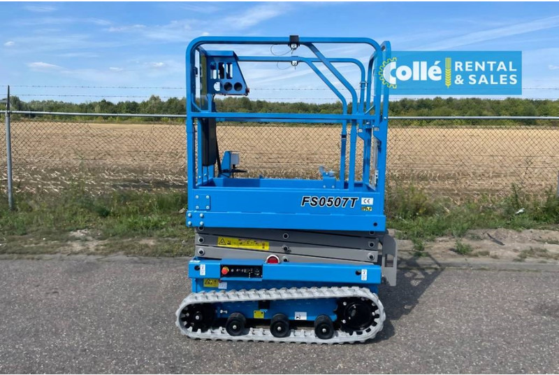 Fronteq FS0507T Tracked Scissor Lift | 2025 - 시저 리프트 : 사진 2 Fronteq FS0507T Tracked Scissor Lift | 2025 - 시저 리프트 : 사진 2