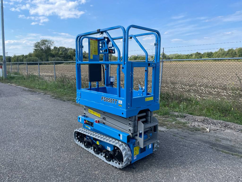 Fronteq FS0507T Tracked Scissor Lift - 시저 리프트 : 사진 3 Fronteq FS0507T Tracked Scissor Lift - 시저 리프트 : 사진 3