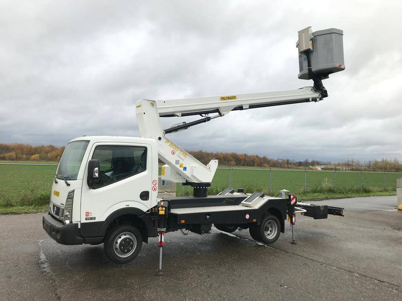 Palfinger P 200 T X E (closed basket) - 트럭 탑재 고가작업 플랫폼 : 사진 5 Palfinger P 200 T X E (closed basket) - 트럭 탑재 고가작업 플랫폼 : 사진 5