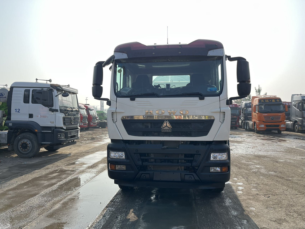 HOWO 混凝土搅拌车 - 콘크리트 믹서 트럭 : 사진 2 HOWO 混凝土搅拌车 - 콘크리트 믹서 트럭 : 사진 2