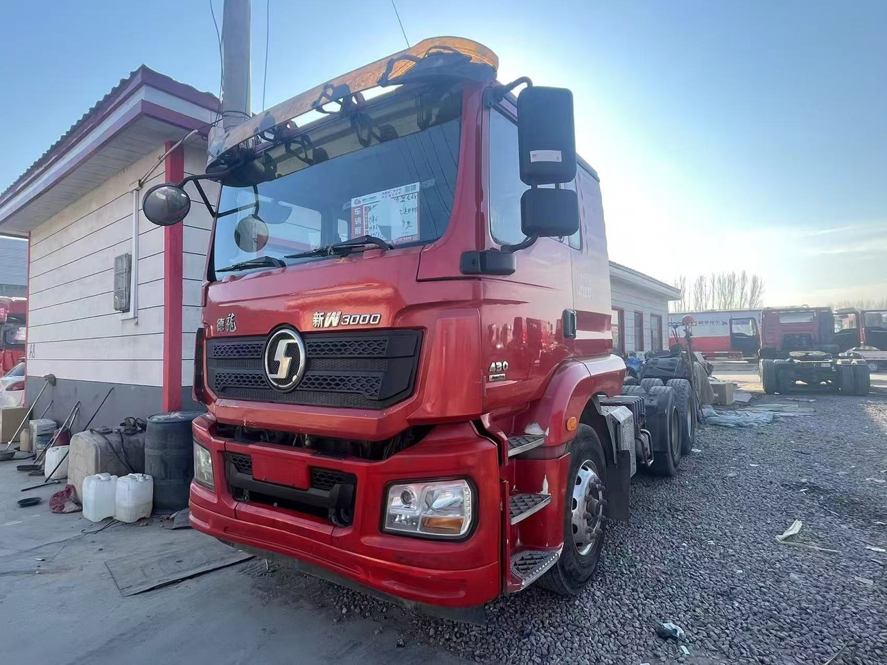 SHACMAN M3000 - 트랙터 유닛 : 사진 2 SHACMAN M3000 - 트랙터 유닛 : 사진 2