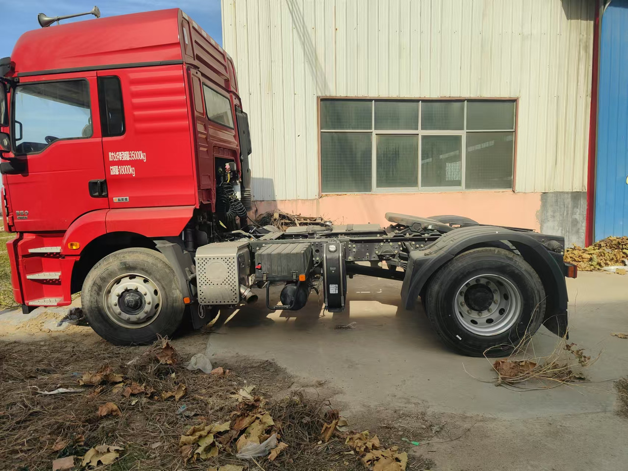 SHACMAN M3000 - 트랙터 유닛 : 사진 3 SHACMAN M3000 - 트랙터 유닛 : 사진 3