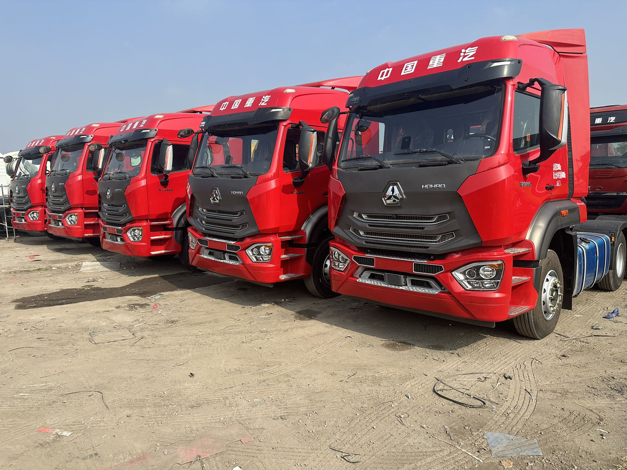 SINOTRUCK HAOHAN - 트랙터 유닛 : 사진 1 SINOTRUCK HAOHAN - 트랙터 유닛 : 사진 1