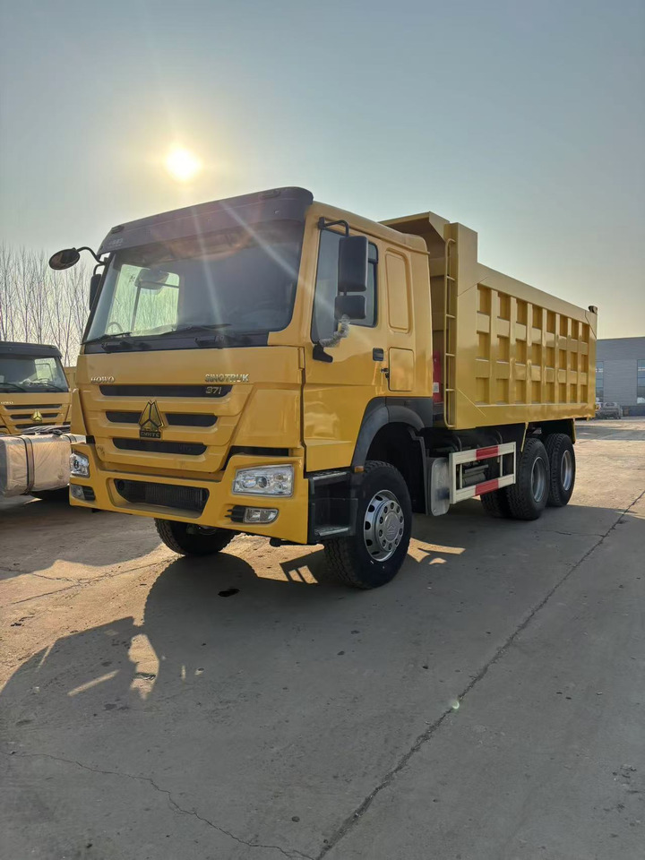 SINOTRUCK HOWO - 덤프트럭 : 사진 2 SINOTRUCK HOWO - 덤프트럭 : 사진 2