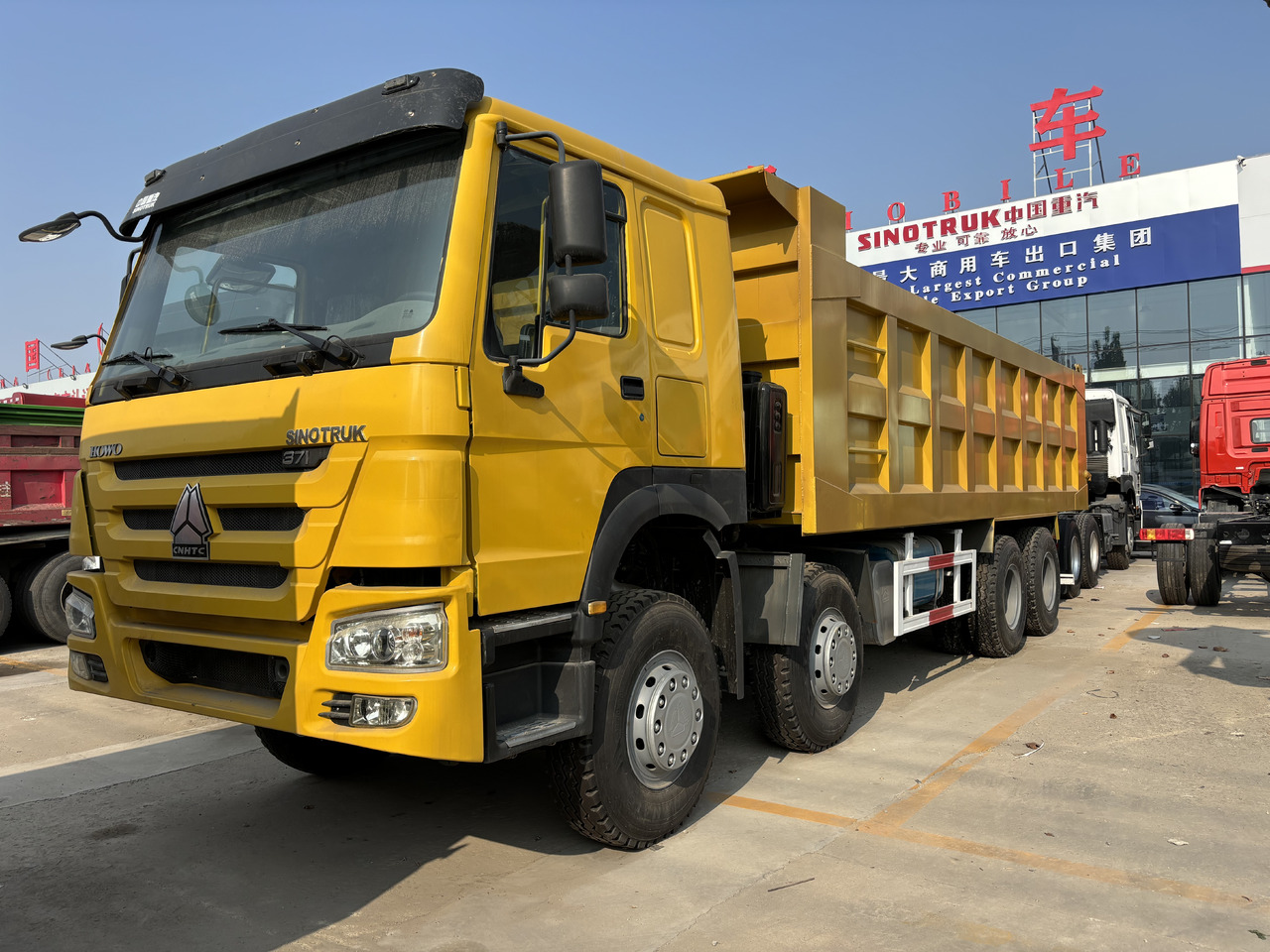 SINOTRUK HOWO - 덤프트럭 : 사진 2 SINOTRUK HOWO - 덤프트럭 : 사진 2