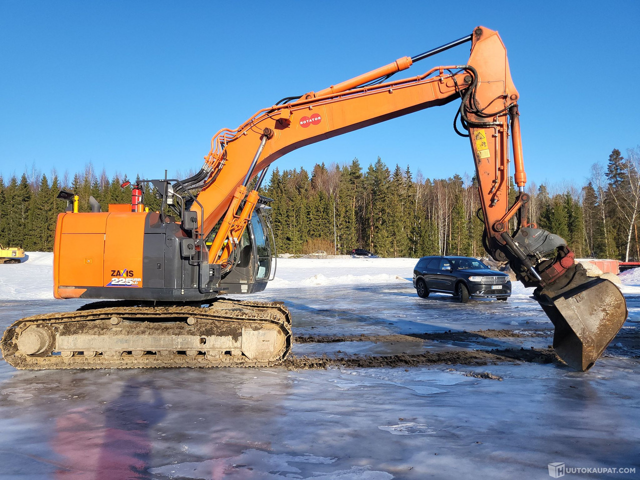 Hitachi ZX225USRLC- 6, 2017, Mäntsälä - 크롤러 굴삭기 : 사진 2 Hitachi ZX225USRLC- 6, 2017, Mäntsälä - 크롤러 굴삭기 : 사진 2