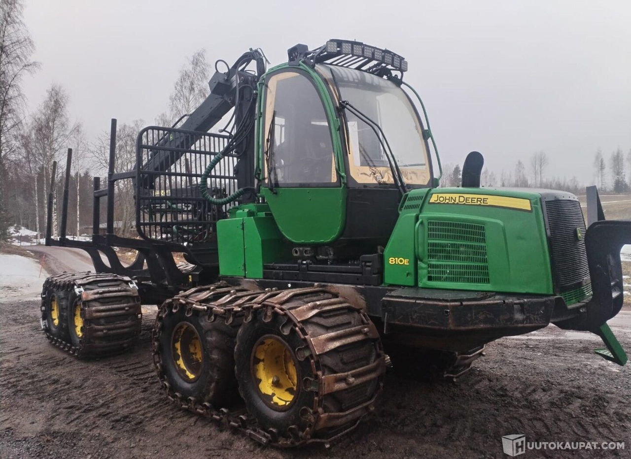 John Deere 810 E, 2012, Diesel, 29 000 h Ajokone, Leppävirta - 산림용 장비 : 사진 4 John Deere 810 E, 2012, Diesel, 29 000 h Ajokone, Leppävirta - 산림용 장비 : 사진 4