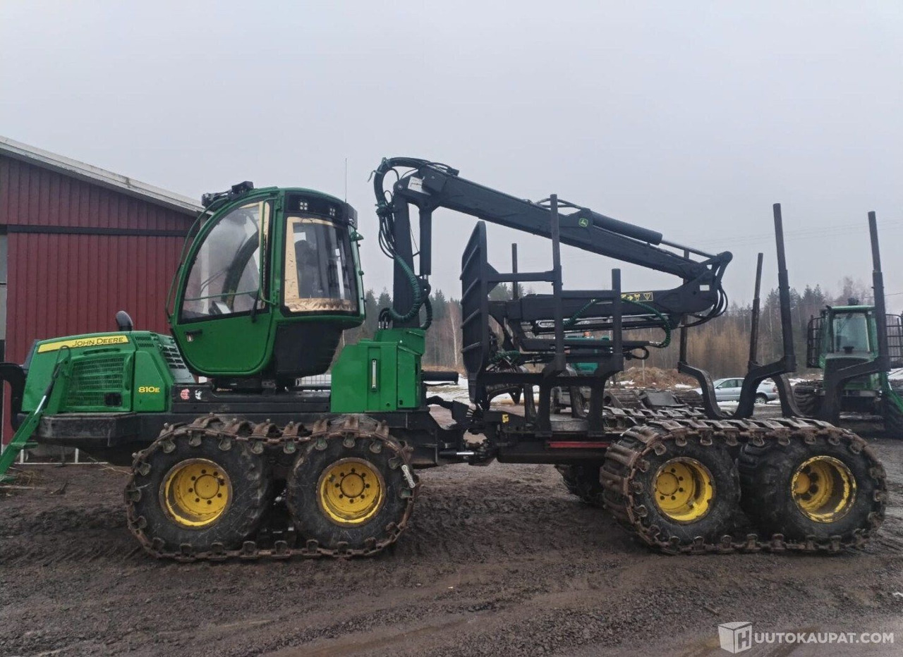 John Deere 810 E, 2012, Diesel, 29 000 h Ajokone, Leppävirta - 산림용 장비 : 사진 1 John Deere 810 E, 2012, Diesel, 29 000 h Ajokone, Leppävirta - 산림용 장비 : 사진 1