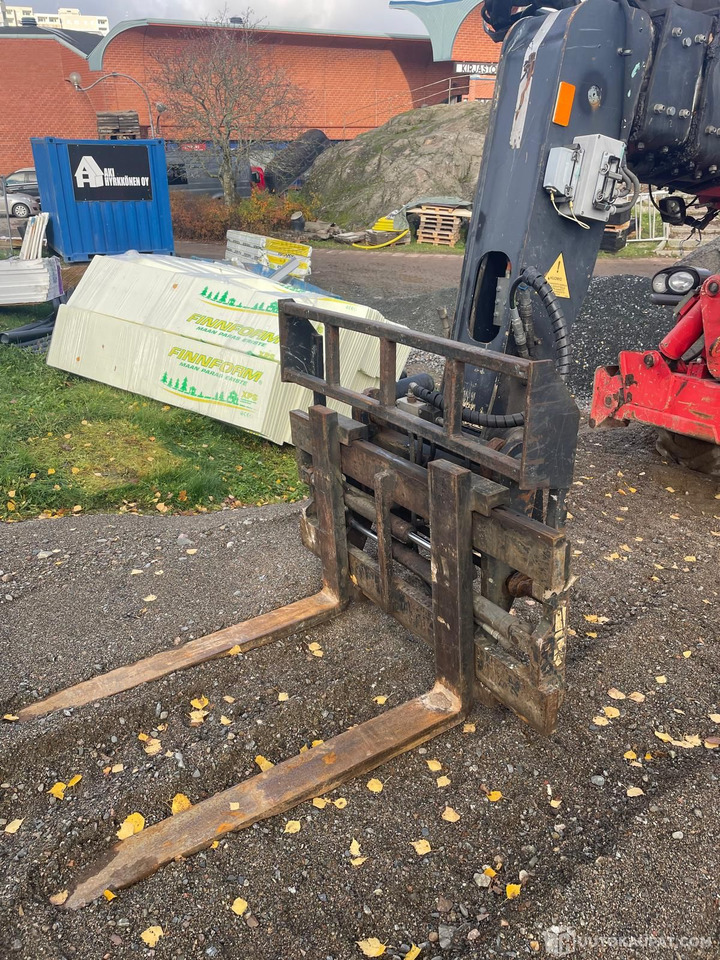 Kurottaja Manitou MRT 2540, 2007, Tampere, Tampere - 텔레스코픽 핸들러 : 사진 3 Kurottaja Manitou MRT 2540, 2007, Tampere, Tampere - 텔레스코픽 핸들러 : 사진 3