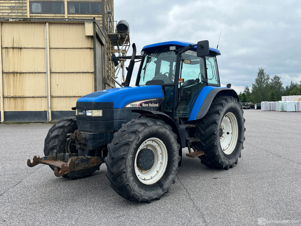 New Holland TM155, traktori etunostolaitteeella, 2004,, Salo - 농업용 기계 : 사진 1 New Holland TM155, traktori etunostolaitteeella, 2004,, Salo - 농업용 기계 : 사진 1