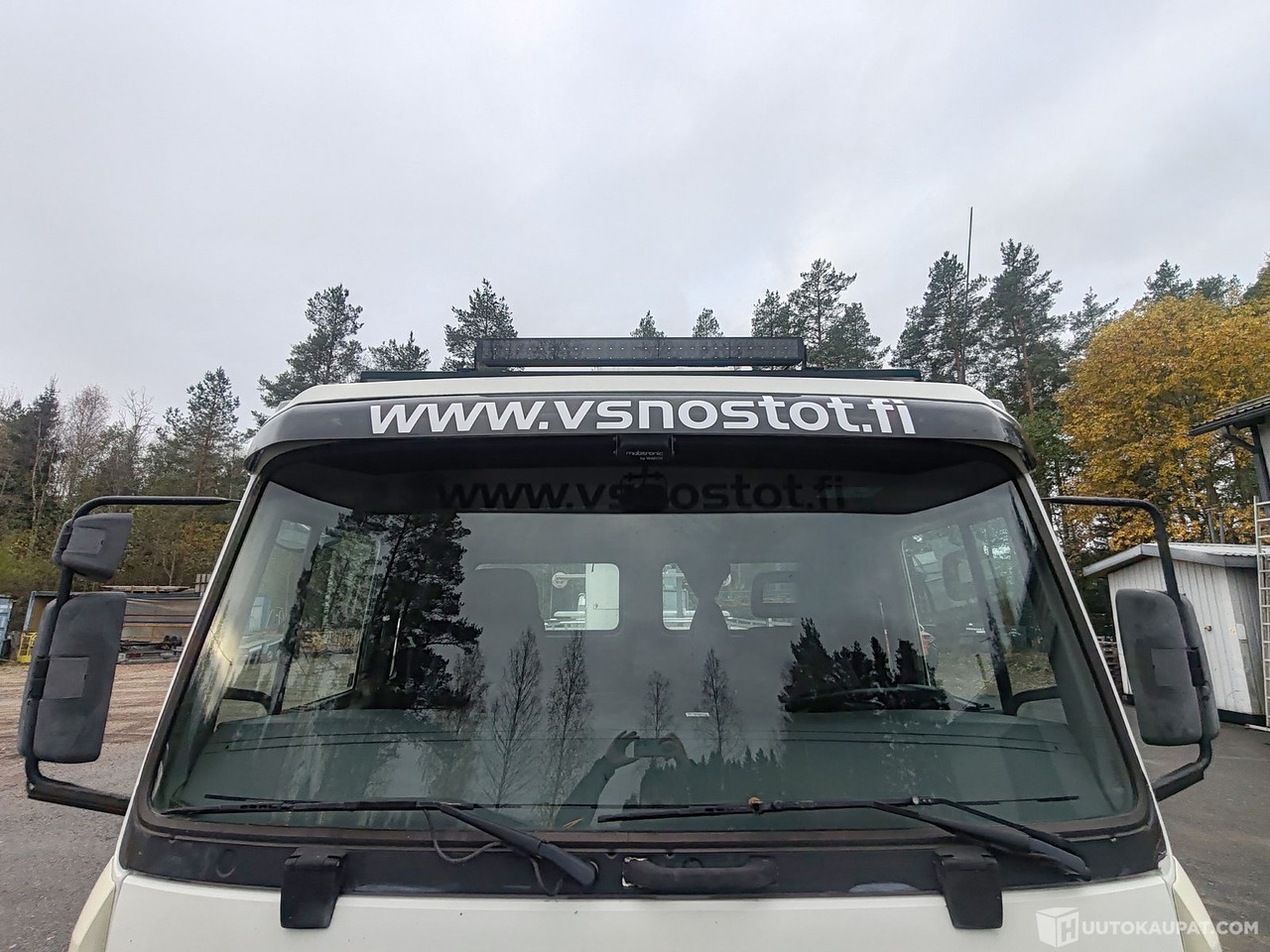 Volvo FL6 nostokoriauto, 2004, Kurikka - 트럭 탑재 고가작업 플랫폼 : 사진 4 Volvo FL6 nostokoriauto, 2004, Kurikka - 트럭 탑재 고가작업 플랫폼 : 사진 4