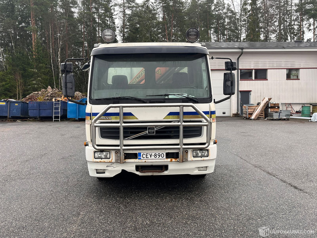 Volvo FL612-FL6H-42R/400, kuorma-auto nosturilla, 2001, Rusko - 드롭사이드/ 플랫베드 트럭, 크레인 트럭 : 사진 2 Volvo FL612-FL6H-42R/400, kuorma-auto nosturilla, 2001, Rusko - 드롭사이드/ 플랫베드 트럭, 크레인 트럭 : 사진 2