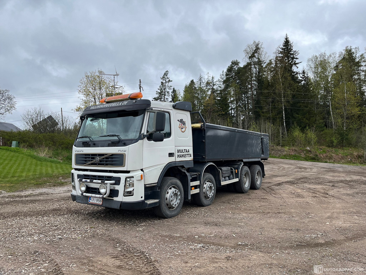 Volvo FM12, maansiirtokuorma-auto kipillä, 8X4, 2005, Vihti - 덤프트럭 : 사진 2 Volvo FM12, maansiirtokuorma-auto kipillä, 8X4, 2005, Vihti - 덤프트럭 : 사진 2