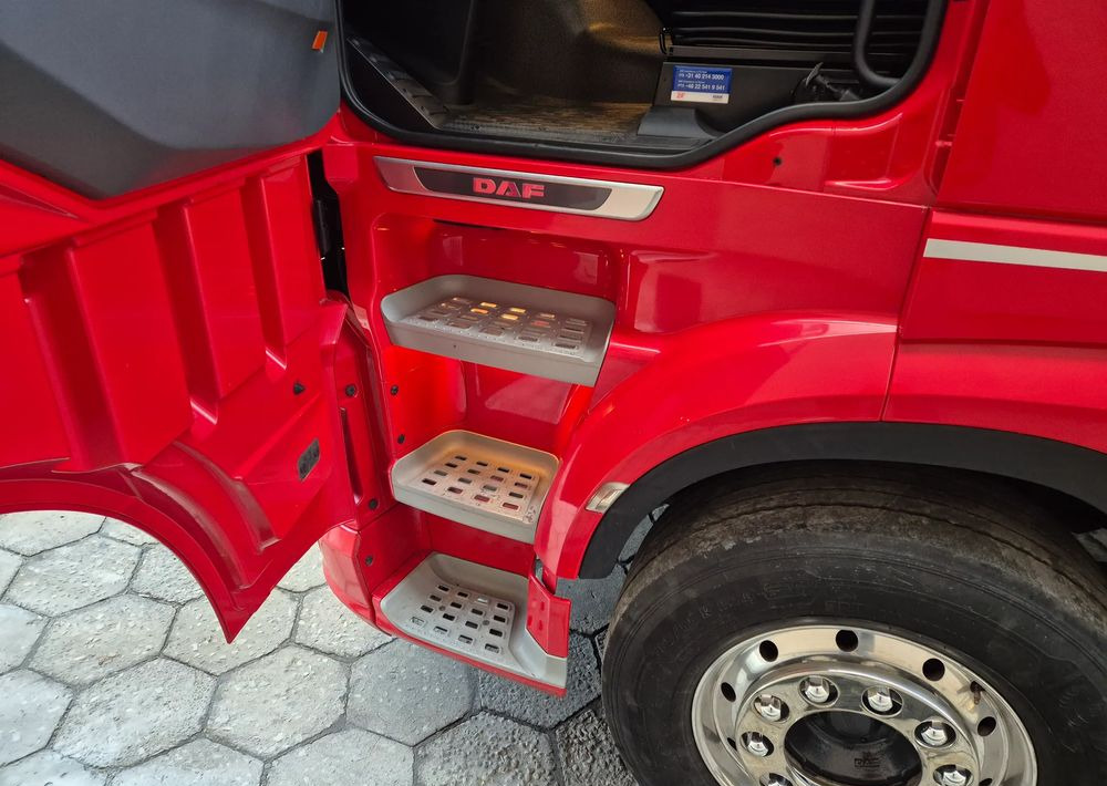 DAF ALUFELGI XF TOP1 366k km 2021 SSC TOP STANDARD / DUŻE KOTŁY / z Polski / jeden właściciel super zadbane 480 SERWISOWANE - 트랙터 유닛 : 사진 5 DAF ALUFELGI XF TOP1 366k km 2021 SSC TOP STANDARD / DUŻE KOTŁY / z Polski / jeden właściciel super zadbane 480 SERWISOWANE - 트랙터 유닛 : 사진 5