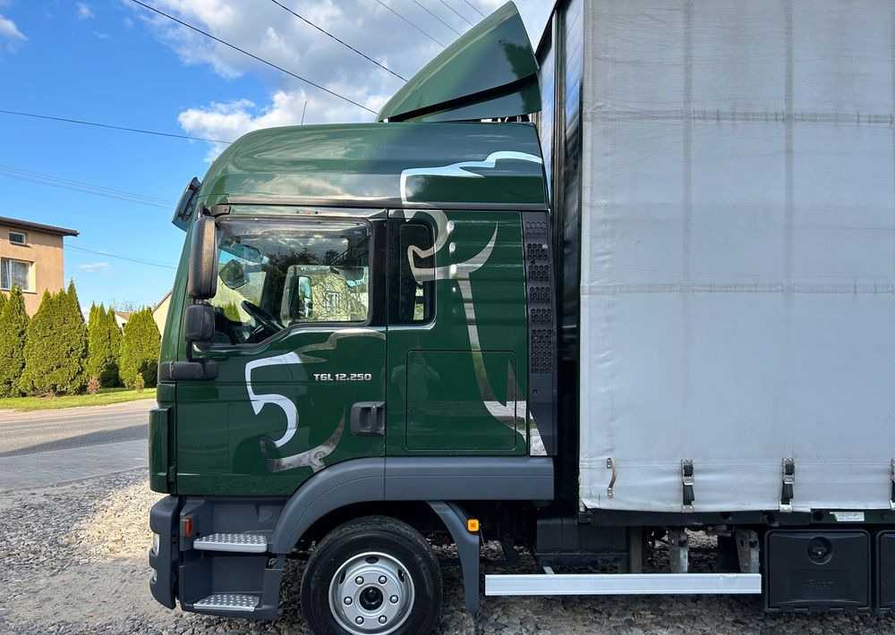 MAN TGL 12.250 GLOB UNIKAT z Niemiec BDF firanka / AUTOMAT HAK / EURO 6 / BDF 7.40 wysoki / MICHELIN 80% - 커튼사이더 트럭 : 사진 5 MAN TGL 12.250 GLOB UNIKAT z Niemiec BDF firanka / AUTOMAT HAK / EURO 6 / BDF 7.40 wysoki / MICHELIN 80% - 커튼사이더 트럭 : 사진 5