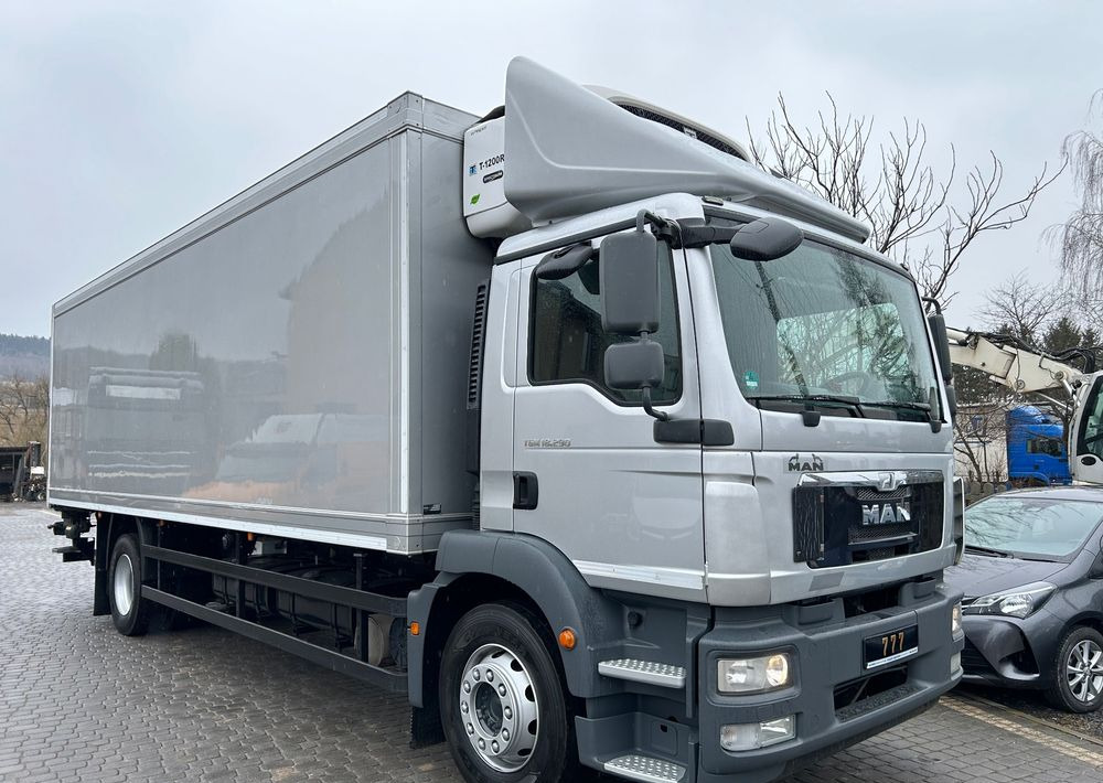 MAN TGM 18.290 TK 1200 R Spectrum THERMO King z Niemiec 8m / 20 palet / winda Klima / OKAZJA - 냉동탑차 : 사진 2 MAN TGM 18.290 TK 1200 R Spectrum THERMO King z Niemiec 8m / 20 palet / winda Klima / OKAZJA - 냉동탑차 : 사진 2