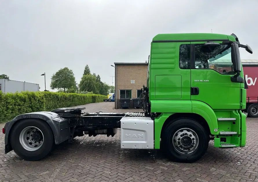 MAN TGS 18.420 NAUKA JAZDY POLIFT ELKA AUTOMAT 4x2 STANDARD 315/70r22.5 SUPER STAN TGX 470 460 420 430 500 510 400 360 410 - 트랙터 유닛 : 사진 5 MAN TGS 18.420 NAUKA JAZDY POLIFT ELKA AUTOMAT 4x2 STANDARD 315/70r22.5 SUPER STAN TGX 470 460 420 430 500 510 400 360 410 - 트랙터 유닛 : 사진 5