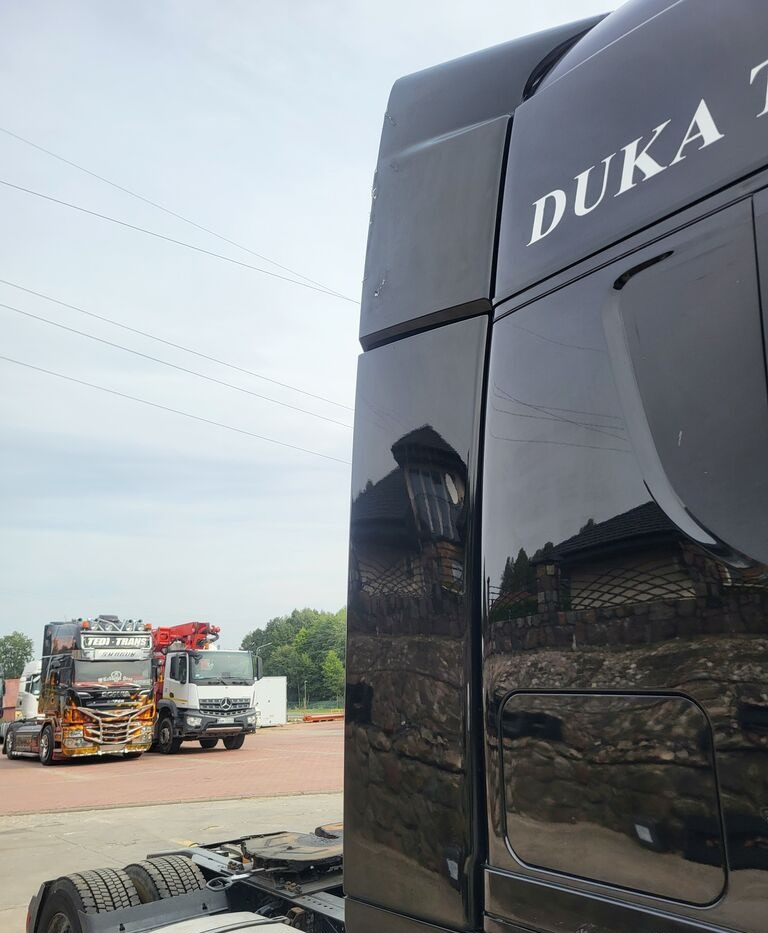 IVECO Stralis Hi-Way EEV 2017r. IVECO Iveco Stralis Hi-Way EEV 2017r. truck - 공기역학/ 스포일러 트럭 용 : 사진 1 IVECO Stralis Hi-Way EEV 2017r. IVECO Iveco Stralis Hi-Way EEV 2017r. truck - 공기역학/ 스포일러 트럭 용 : 사진 1