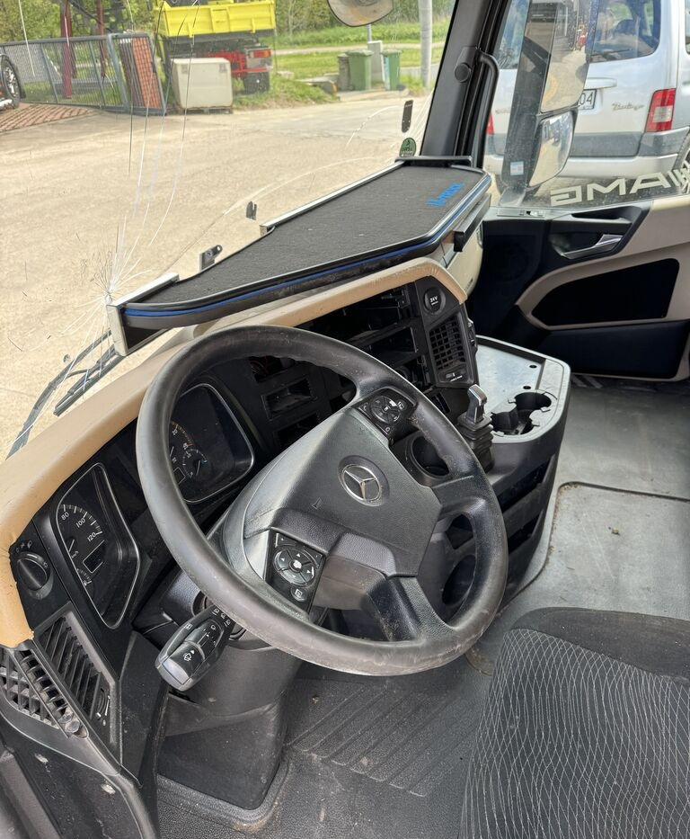 Mercedes-Benz Actros MP 4 - 운전실 트럭 용 : 사진 5 Mercedes-Benz Actros MP 4 - 운전실 트럭 용 : 사진 5