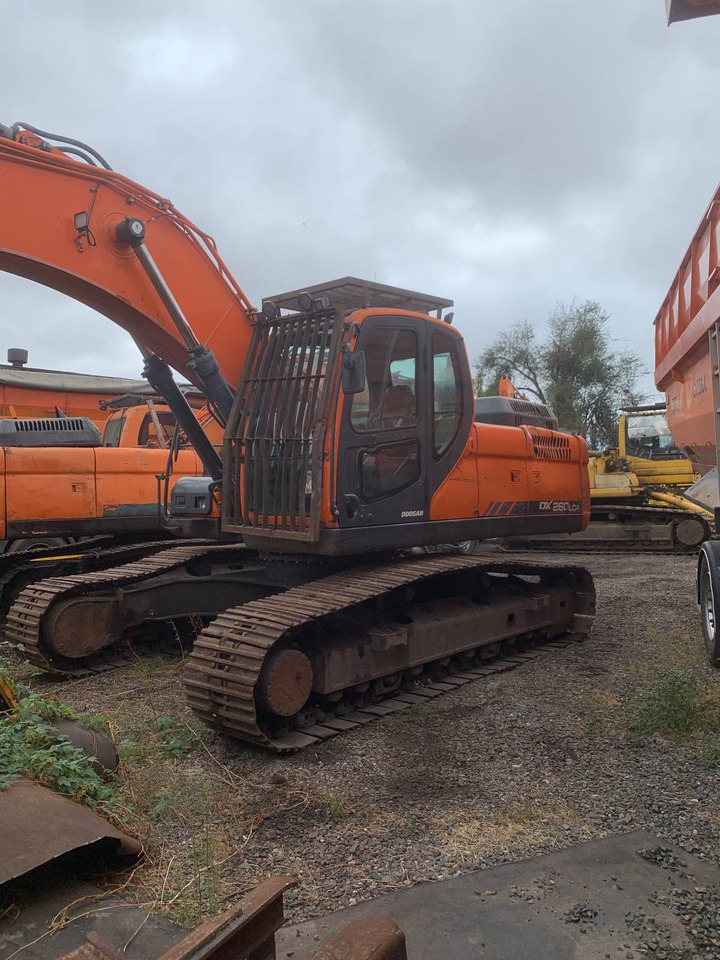 DOOSAN DX 260LCA - 크롤러 굴삭기 : 사진 2 DOOSAN DX 260LCA - 크롤러 굴삭기 : 사진 2