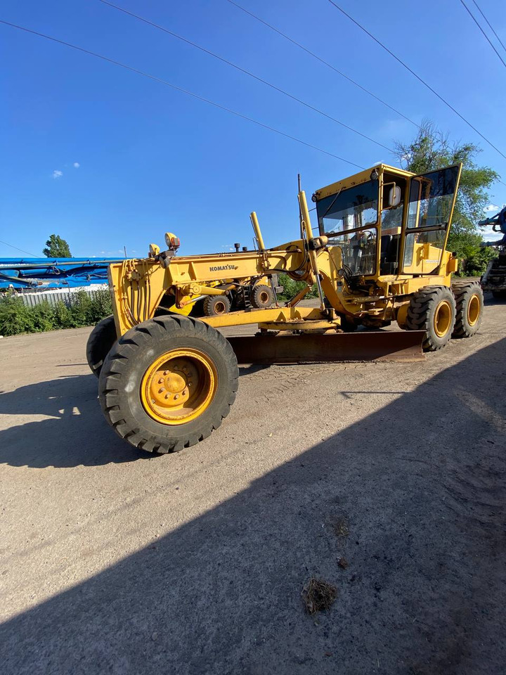 KOMATSU GD661А-1 - 그레이더 : 사진 1 KOMATSU GD661А-1 - 그레이더 : 사진 1