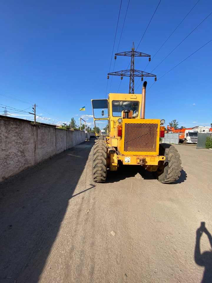 KOMATSU GD661А-1 - 그레이더 : 사진 3 KOMATSU GD661А-1 - 그레이더 : 사진 3