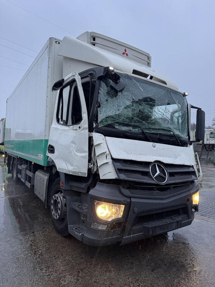 Damaged Mercedes-Benz Actros Antos Arocs - 운전실 트럭 용 : 사진 2 Damaged Mercedes-Benz Actros Antos Arocs - 운전실 트럭 용 : 사진 2