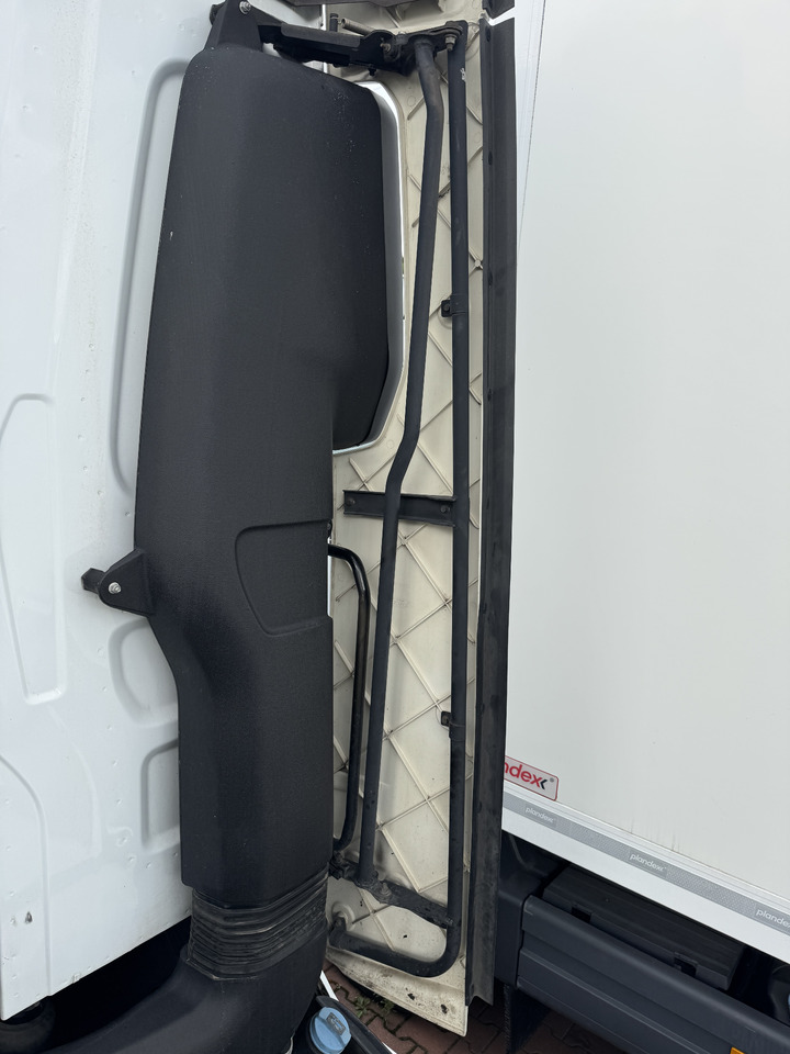 Ford F-Max Cargo - 운전실 : 사진 3 Ford F-Max Cargo - 운전실 : 사진 3