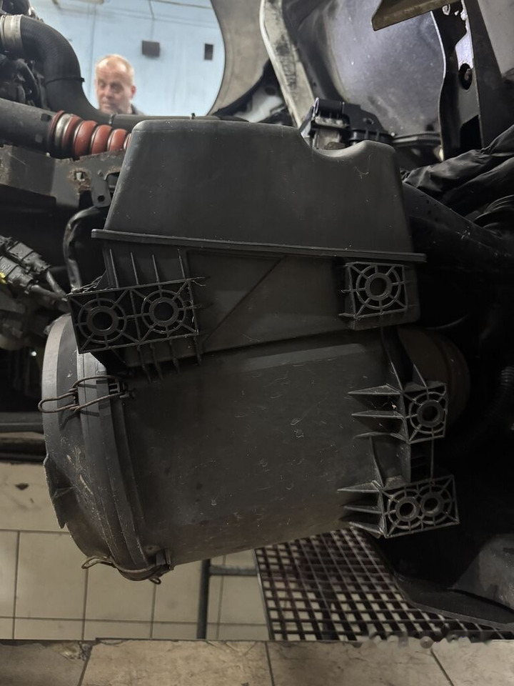 Mercedes-Benz Atego III A9705280705 Mercedes-Benz Atego III - 공기 필터 트럭 용 : 사진 2 Mercedes-Benz Atego III A9705280705 Mercedes-Benz Atego III - 공기 필터 트럭 용 : 사진 2